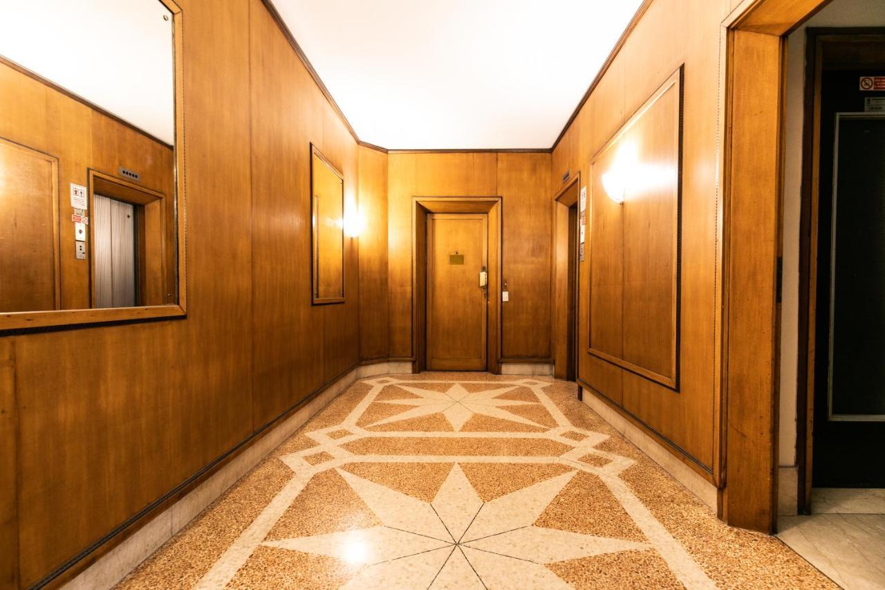 Klimt - Jacuzzi 5 Star - Luxury Design Apartment Milano Dış mekan fotoğraf